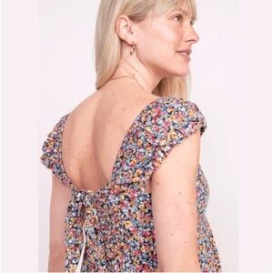 Old Navy floral tiered maxi puff sleeves and smocked cut-out bow back 🩷